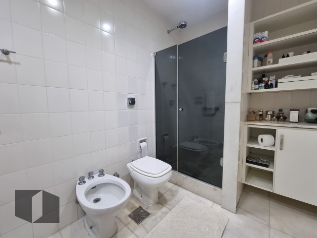 Apartamento à venda com 4 quartos, 201m² - Foto 20