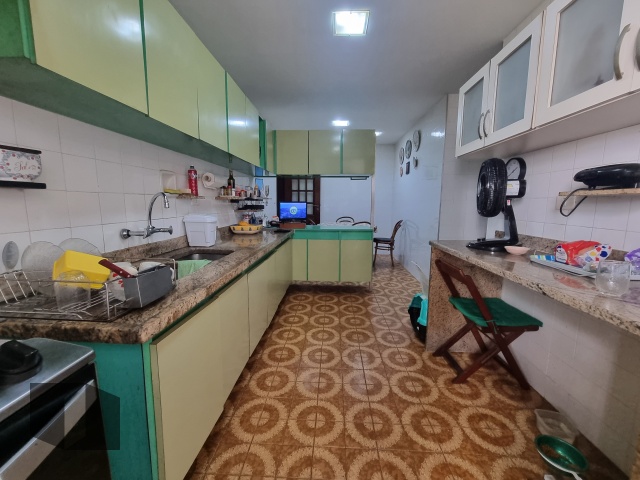 Apartamento à venda com 4 quartos, 201m² - Foto 21