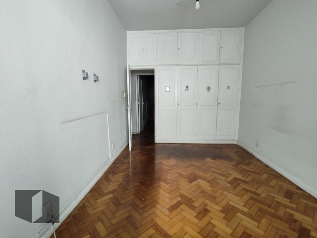 Apartamento à venda com 3 quartos, 110m² - Foto 13