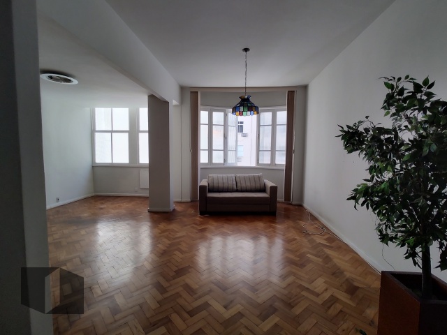 Apartamento à venda com 3 quartos, 110m² - Foto 1