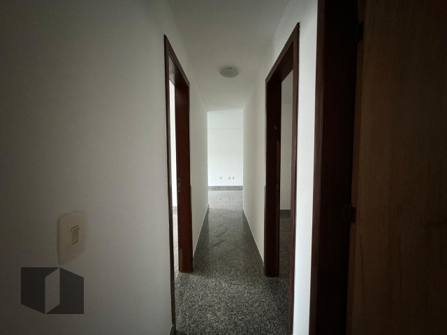 Apartamento à venda com 3 quartos, 116m² - Foto 10