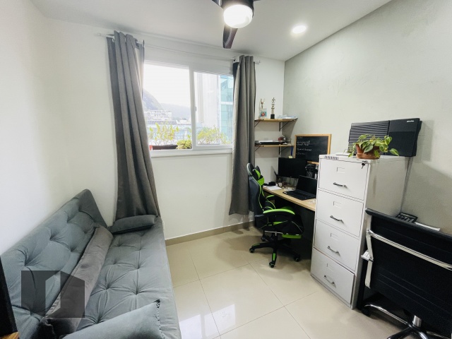 Cobertura à venda com 2 quartos, 77m² - Foto 8