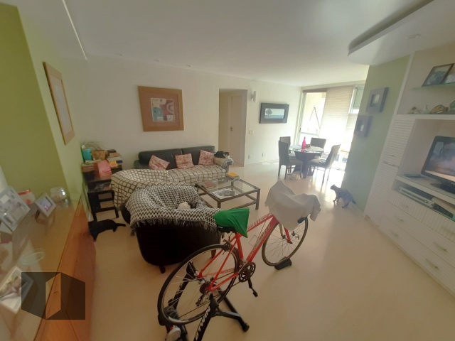 Apartamento à venda com 3 quartos, 92m² - Foto 2