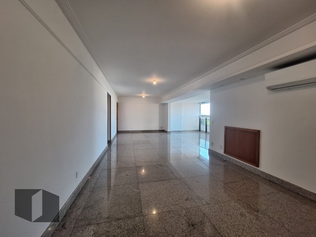 Apartamento à venda com 4 quartos, 160m² - Foto 1