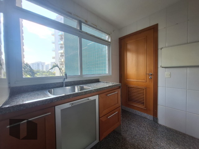 Apartamento à venda com 4 quartos, 160m² - Foto 27