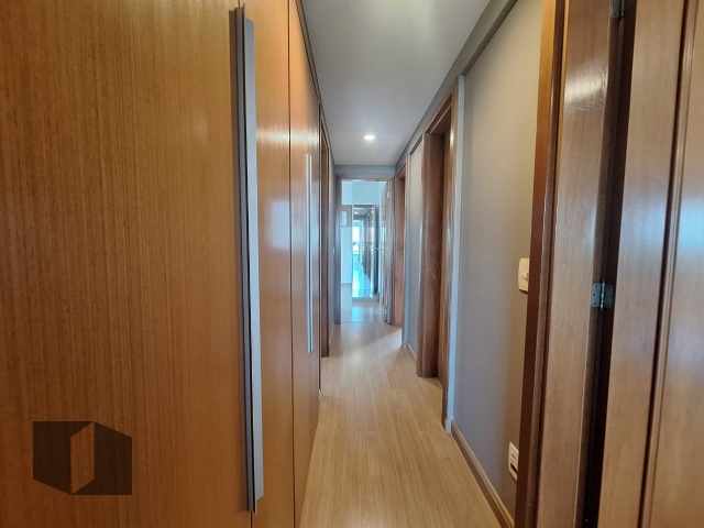 Apartamento à venda com 4 quartos, 160m² - Foto 11