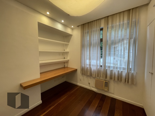 Apartamento à venda com 3 quartos, 125m² - Foto 9