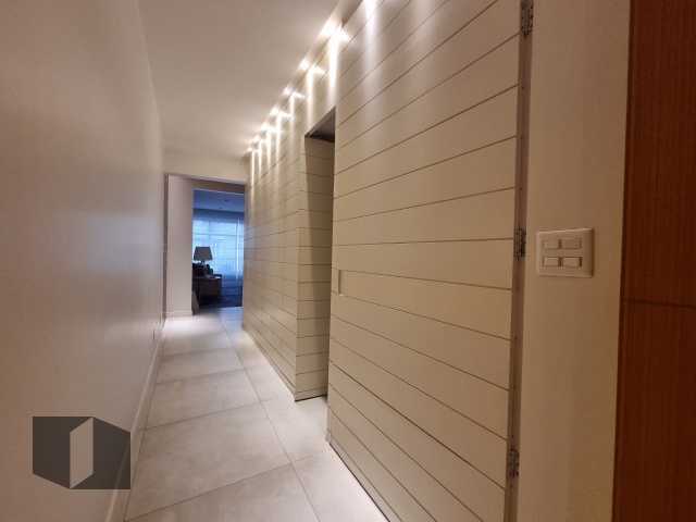 Apartamento à venda com 4 quartos, 225m² - Foto 13