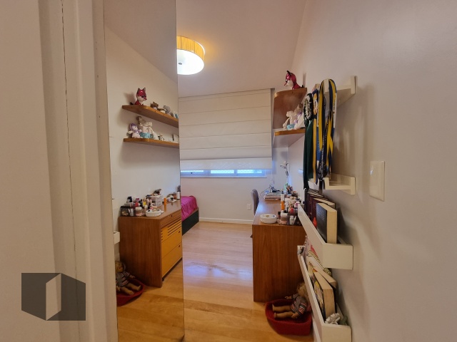 Apartamento à venda com 4 quartos, 225m² - Foto 20