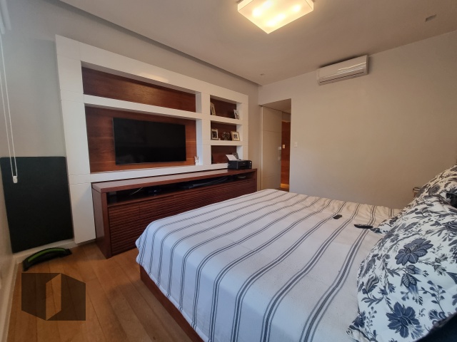 Apartamento à venda com 4 quartos, 225m² - Foto 33