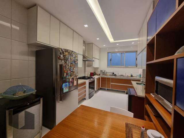 Apartamento à venda com 4 quartos, 225m² - Foto 41