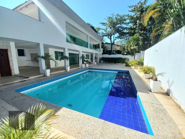 Casa de Condomínio à venda com 5 quartos, 442m² - Foto 1