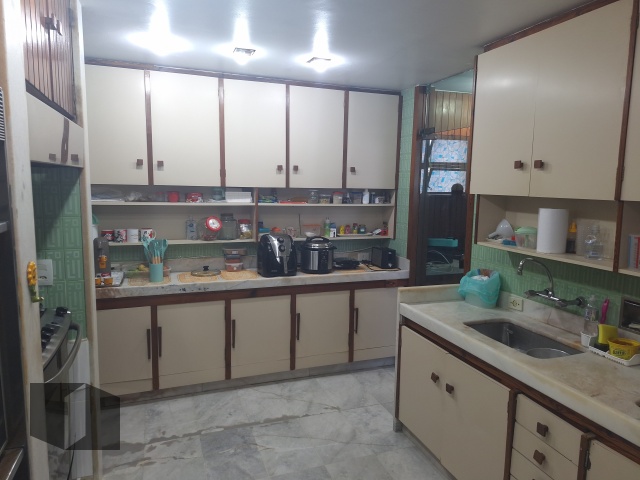 Apartamento à venda com 3 quartos, 292m² - Foto 31