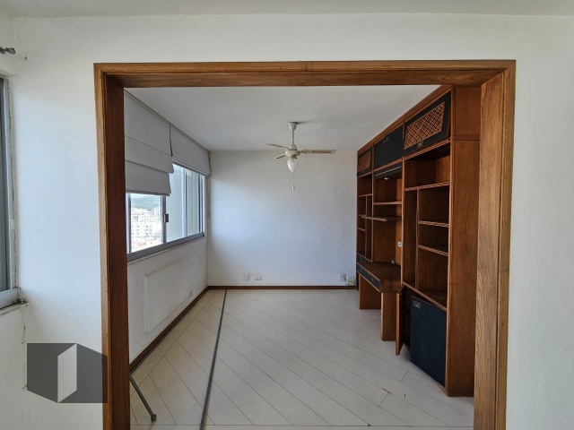 Apartamento à venda com 4 quartos, 130m² - Foto 5