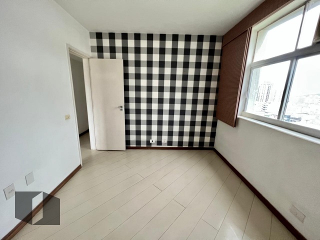 Apartamento à venda com 4 quartos, 130m² - Foto 10