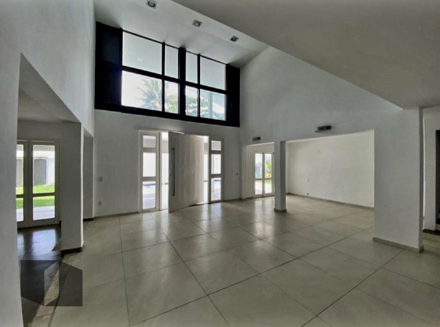 Casa de Condomínio à venda com 5 quartos, 340m² - Foto 11