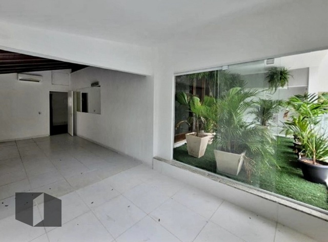 Casa de Condomínio à venda com 5 quartos, 340m² - Foto 18