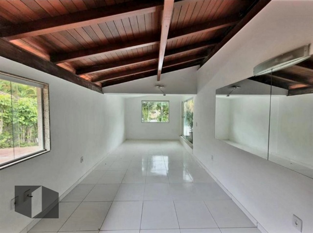 Casa de Condomínio à venda com 5 quartos, 340m² - Foto 28