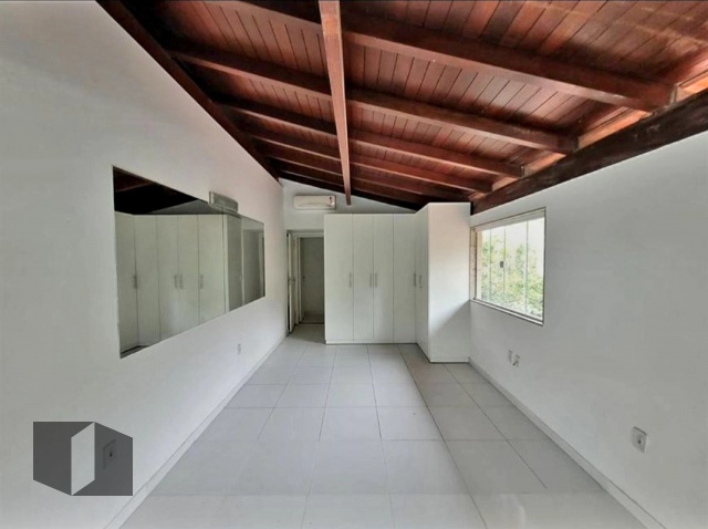 Casa de Condomínio à venda com 5 quartos, 340m² - Foto 29