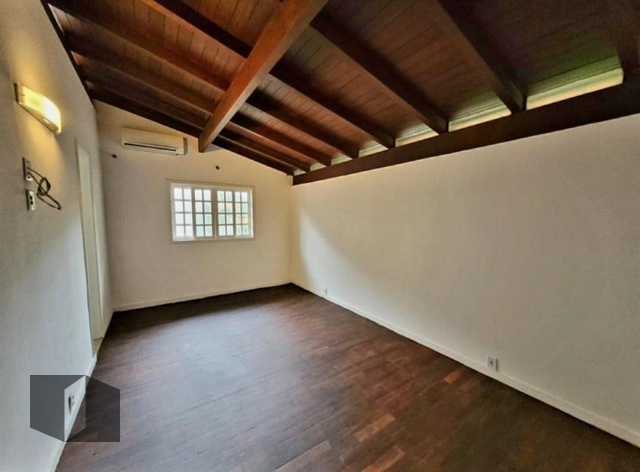 Casa de Condomínio à venda com 5 quartos, 340m² - Foto 35