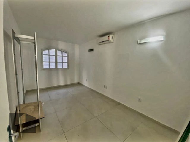 Casa de Condomínio à venda com 5 quartos, 340m² - Foto 37