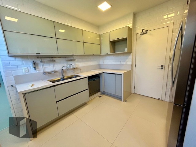 Apartamento à venda com 4 quartos, 197m² - Foto 23