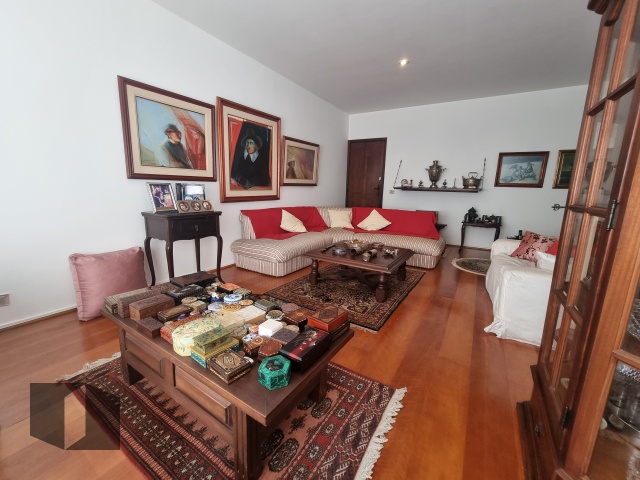 Apartamento à venda com 4 quartos, 200m² - Foto 6