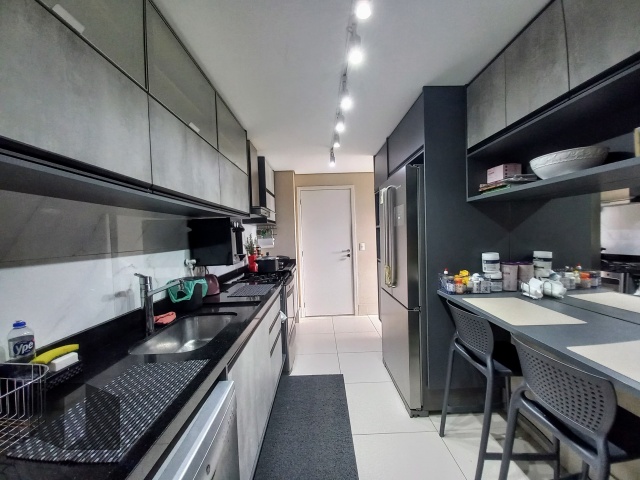 Apartamento à venda com 4 quartos, 163m² - Foto 20