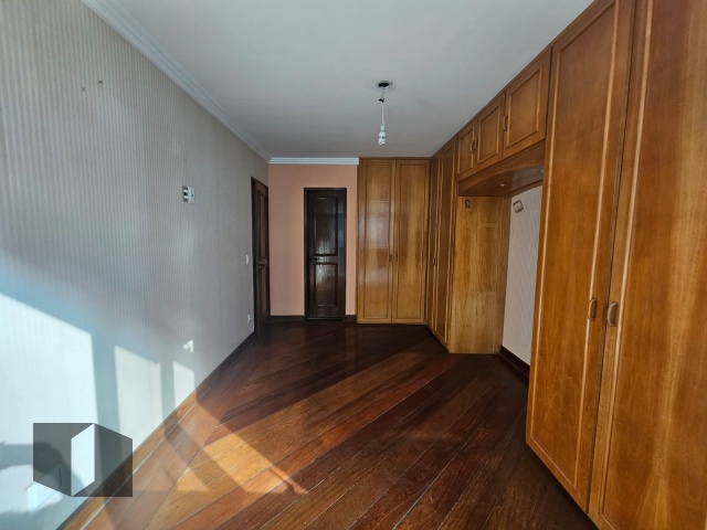 Apartamento à venda com 4 quartos, 177m² - Foto 7