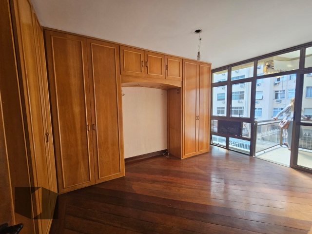 Apartamento à venda com 4 quartos, 177m² - Foto 10