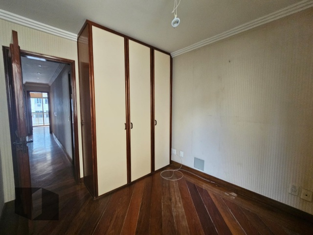 Apartamento à venda com 4 quartos, 177m² - Foto 18