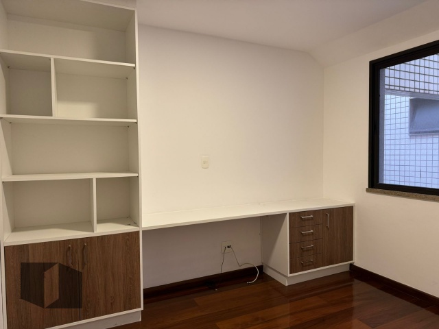 Apartamento à venda com 3 quartos, 185m² - Foto 8