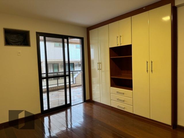 Apartamento à venda com 3 quartos, 185m² - Foto 6