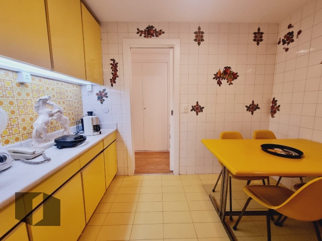 Apartamento para alugar com 4 quartos, 130m² - Foto 28