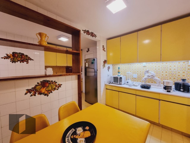 Apartamento para alugar com 4 quartos, 130m² - Foto 29