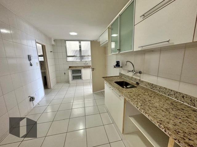 Apartamento para alugar com 4 quartos, 215m² - Foto 19