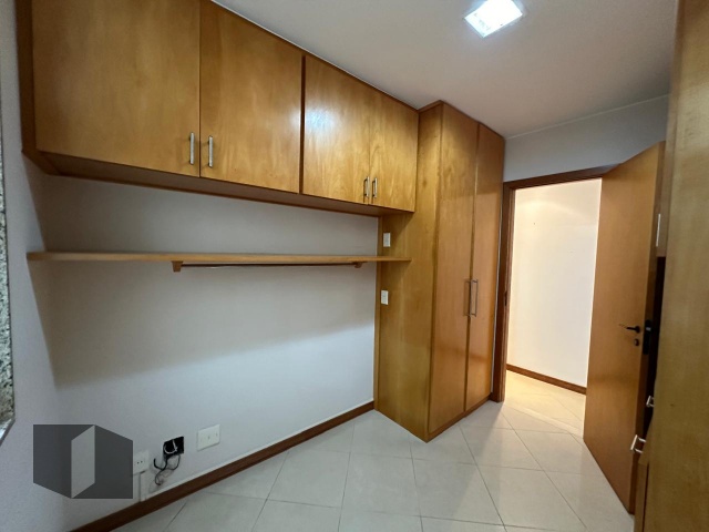 Apartamento para alugar com 3 quartos, 143m² - Foto 31