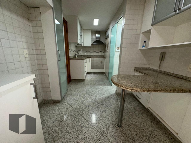 Apartamento para alugar com 3 quartos, 143m² - Foto 33