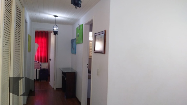 Casa para alugar com 4 quartos, 300m² - Foto 18