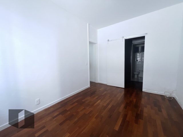 Apartamento à venda com 2 quartos, 74m² - Foto 8