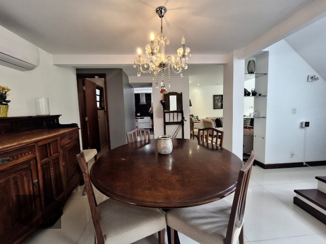 Casa à venda com 4 quartos, 191m² - Foto 10