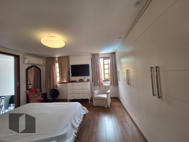 Casa à venda com 4 quartos, 191m² - Foto 15