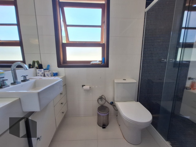 Casa à venda com 4 quartos, 191m² - Foto 16