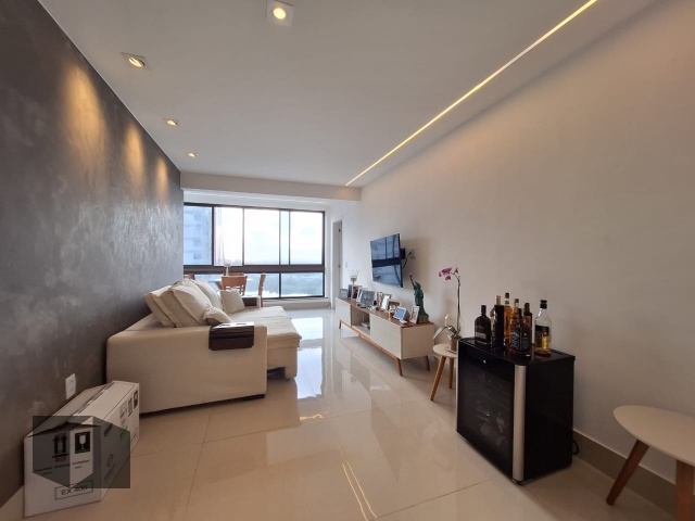 Apartamento à venda com 2 quartos, 68m² - Foto 4