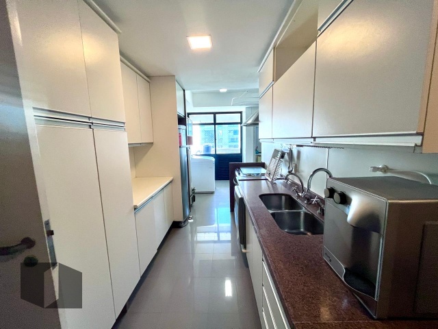 Apartamento para alugar com 4 quartos, 230m² - Foto 25