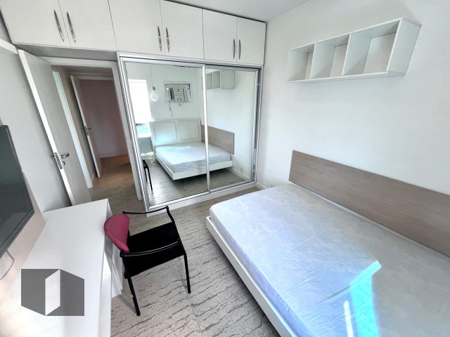 Apartamento para alugar com 4 quartos, 230m² - Foto 18