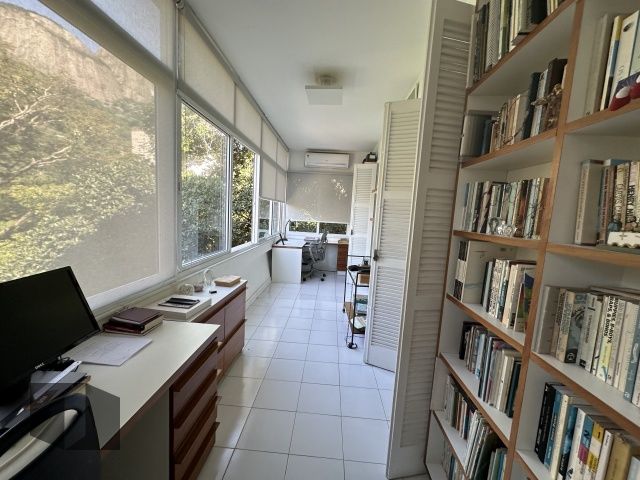 Apartamento à venda com 3 quartos, 110m² - Foto 11