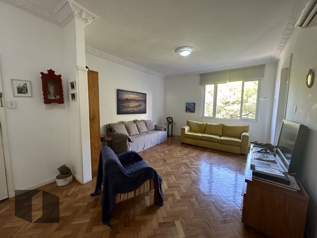 Apartamento à venda com 3 quartos, 110m² - Foto 1