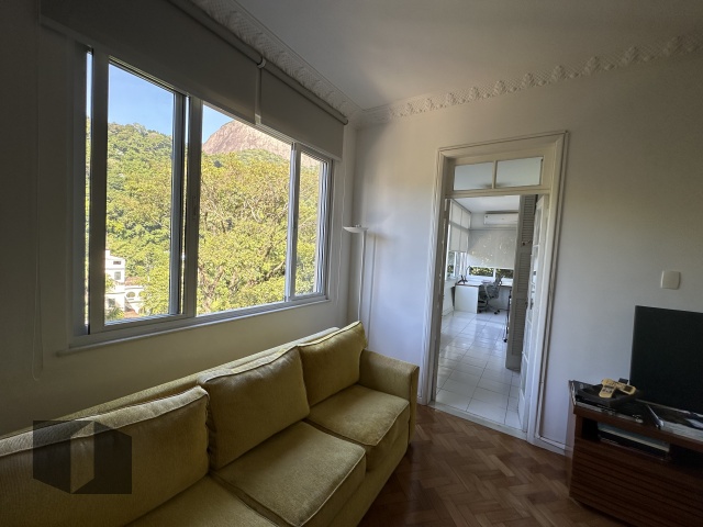 Apartamento à venda com 3 quartos, 110m² - Foto 8