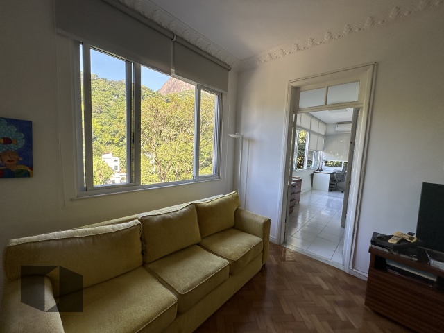 Apartamento à venda com 3 quartos, 110m² - Foto 9